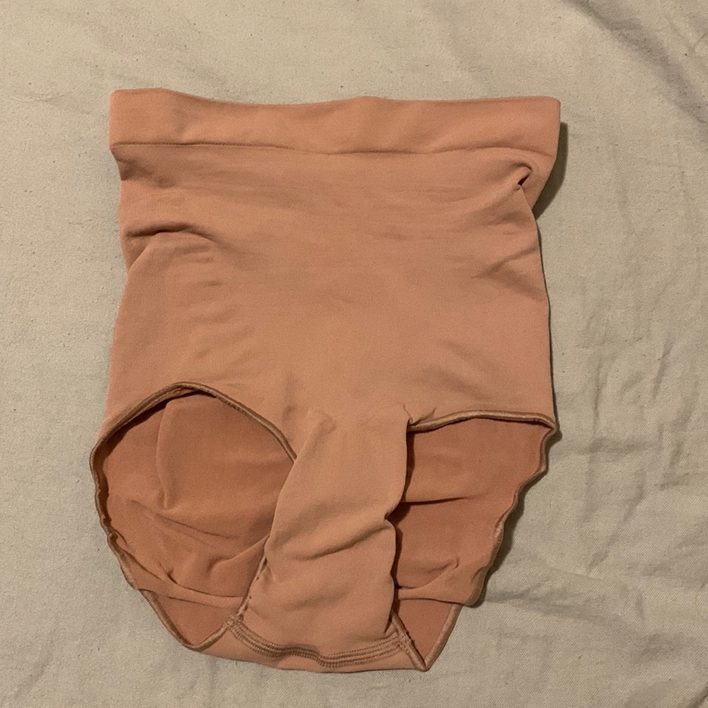 Skims shapewear